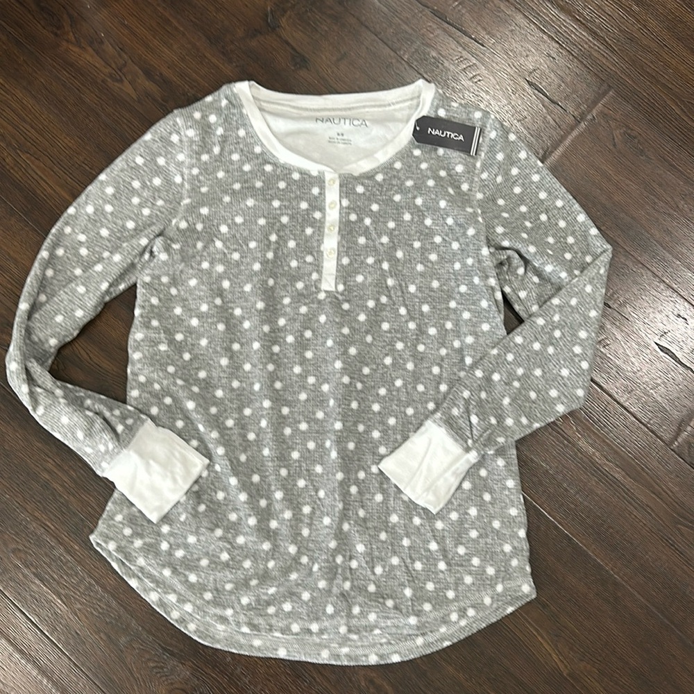 Nautica size medium super soft sleep top never worn with tags